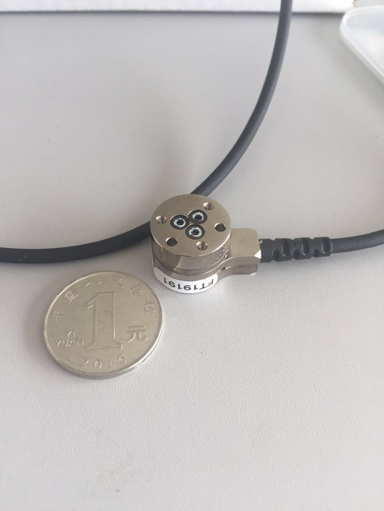 六維力傳感器為醫(yī)療手術(shù)機器人錦上添花